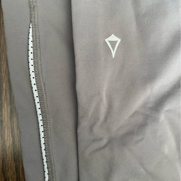 Ivivva Legging Pant - Picture 4 of 5